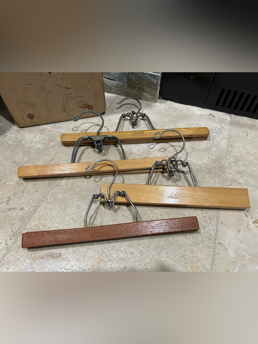 set of 4 vintage SETWELL and others wooden clamp Pant/Skirt hangers